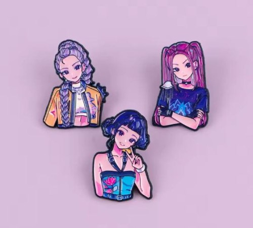 Przypinka emaliowana metalowa PIN Mira Huntrix Demon Hunters