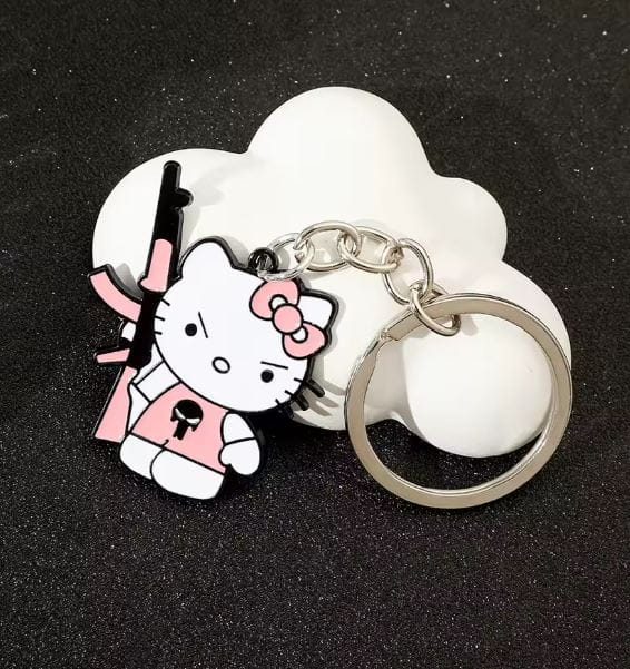 Brelok emaliowany Hello Kitty Buntowniczka z karabinem AKM