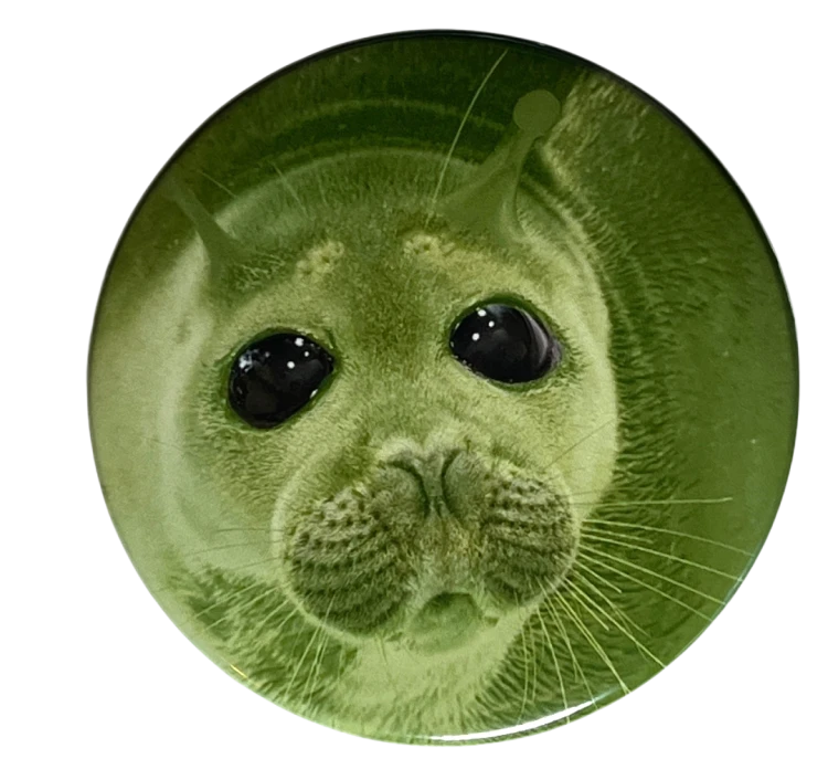 Magnes okrągły na lodówkę Seal Alien Glorp Meme Memy Śmieszne 58mm