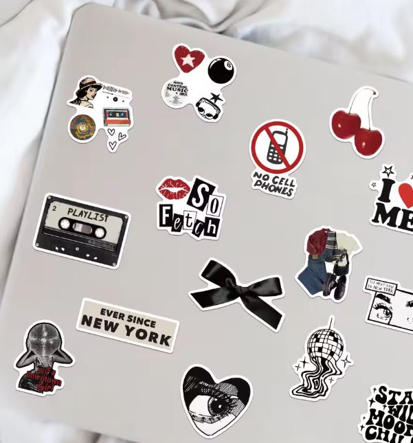 Naklejki winylowe Wlepy Czarno-białe Downtown girl MIX 50 sztuk STICKERBOMB