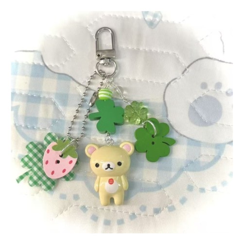 Brelok Breloczek Zawieszka Kawaii Miś na szczęście Koniczynka żółty