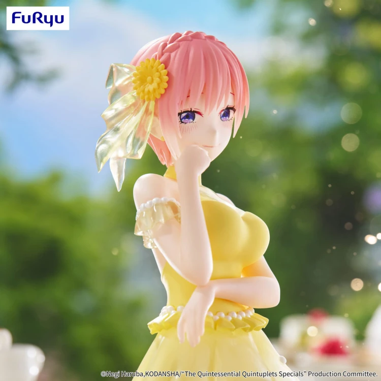 Figurka Nakano Ichika z Sposób na pięcioraczki Pastel Dress Ver. 21 cm
