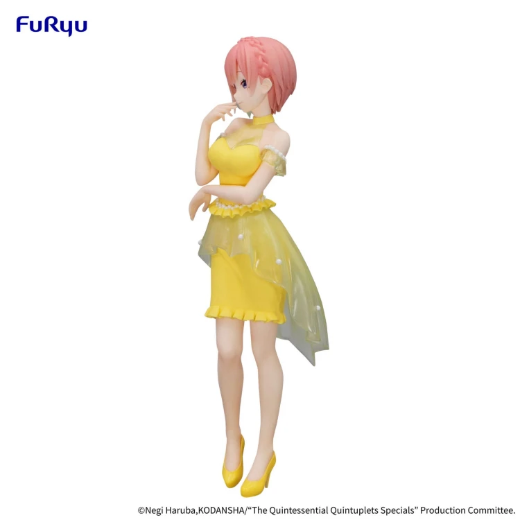 Figurka Nakano Ichika z Sposób na pięcioraczki Pastel Dress Ver. 21 cm